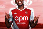 保罗・博格巴正式加盟摩纳哥，重返职业足坛！