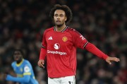英超-齐尔克泽破门+乌龙助攻 曼联主场1-1狼队4轮仅1胜